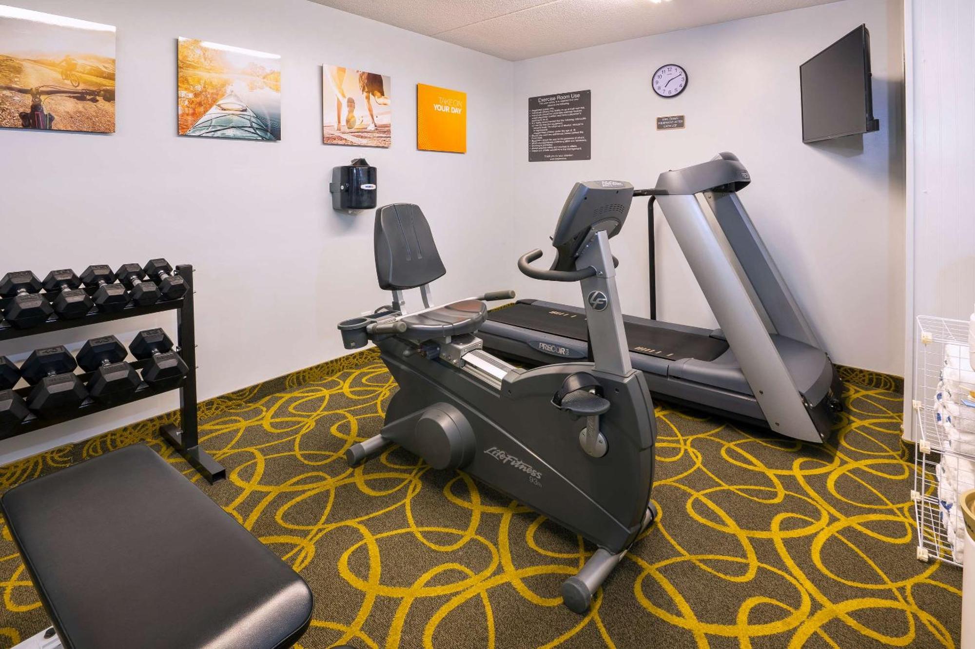 Comfort Hotel & Suites Peterborough Esterno foto